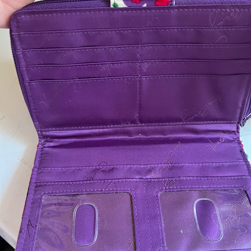 Vera Bradley turnlock wallet in the "Viva La Vera" pattern - Picture 4 of 6